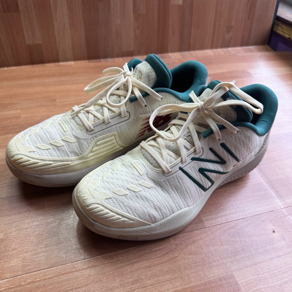 New Balance FuelCell 996v5 sneakers size 9 women's